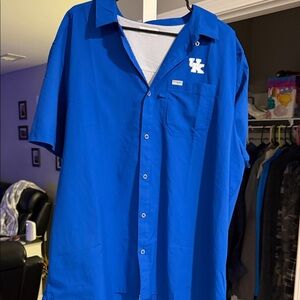 Men's XXL Kentucky Columbia PFG Button-Up Shirt